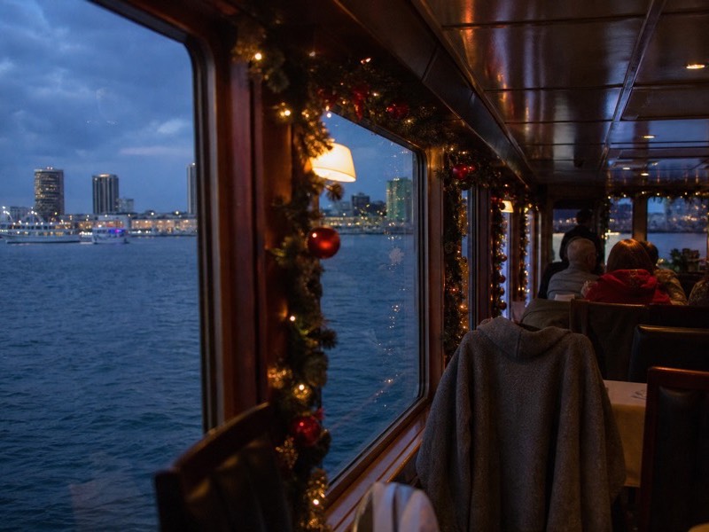 Christmas Eve Brunch or Dinner Cruise